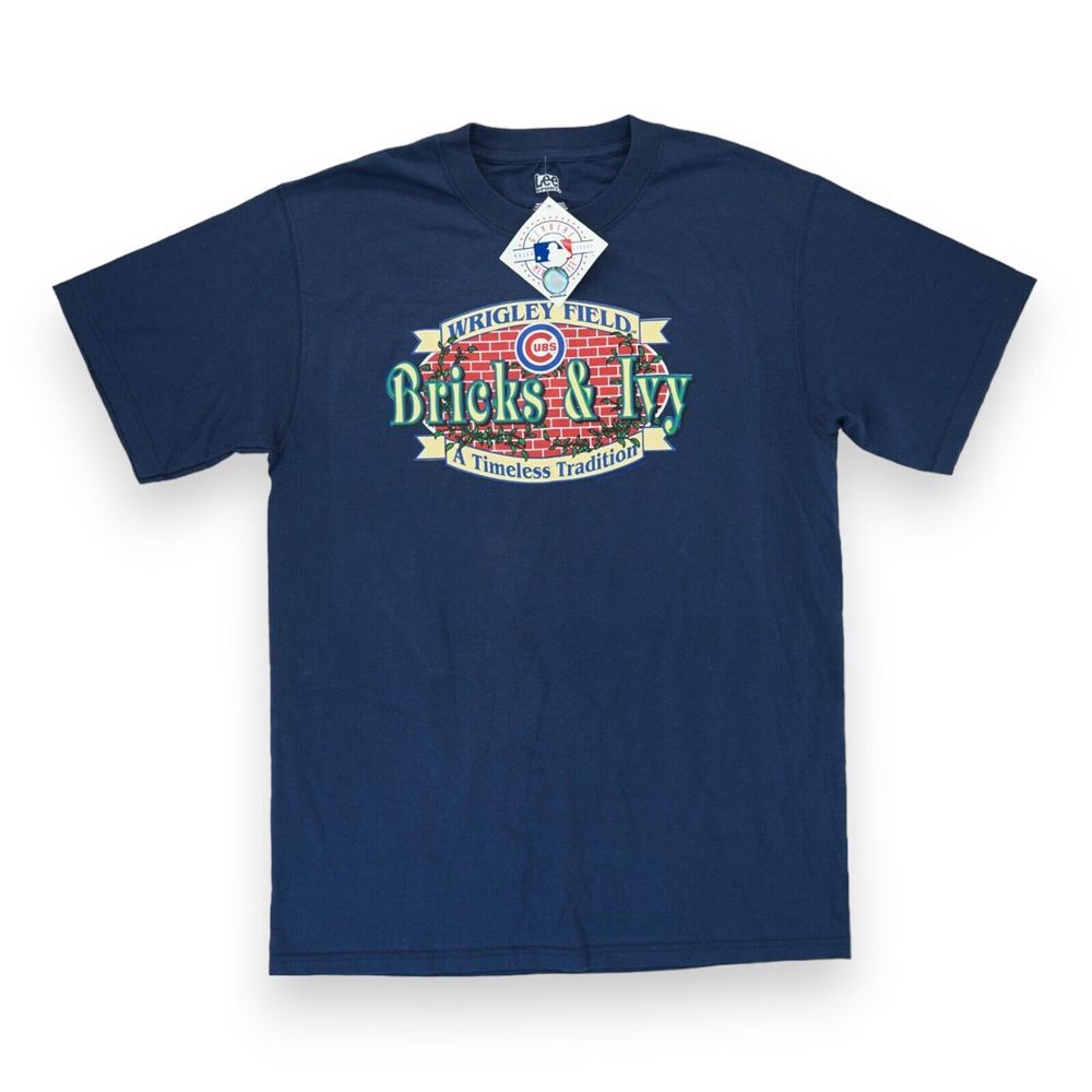 NWT Official 2007 MLB Wrigley Field BRICKS & IVY Chicago Cubs MEDIUM T-SHIRT